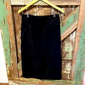 Tahari pencil skirt size 8